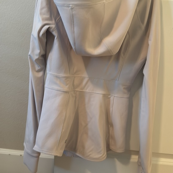 Lululemon Jacket - Picture 10 of 11